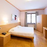 Hotel La Ferte