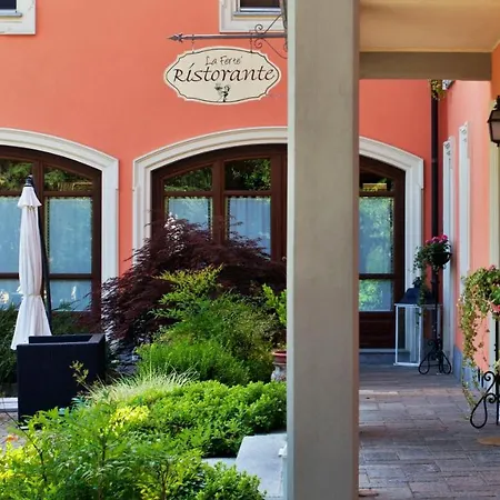 Hotel La Ferte