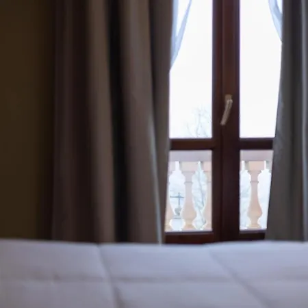 Hotel La Ferte 3*