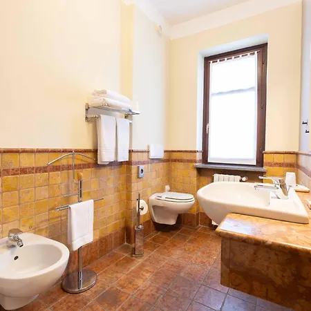 La Ferte 3* 아스티