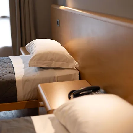 Hotel La Ferte Asti