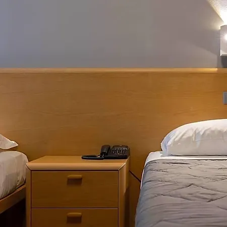 Hotel La Ferte Asti