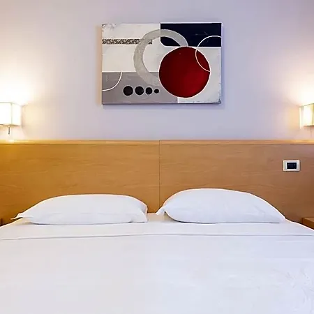 La Ferte Hotel