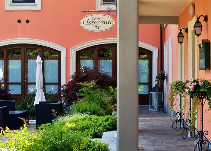 Hotel La Ferte