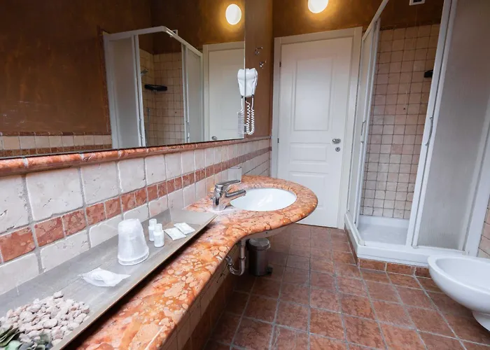 Hotel La Ferte 3*